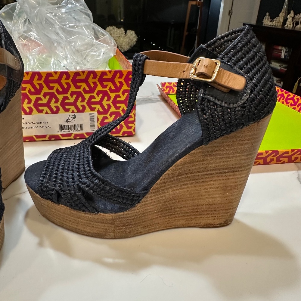 Tory Burch Navy/Tan Wedge Sandal Size 7.5